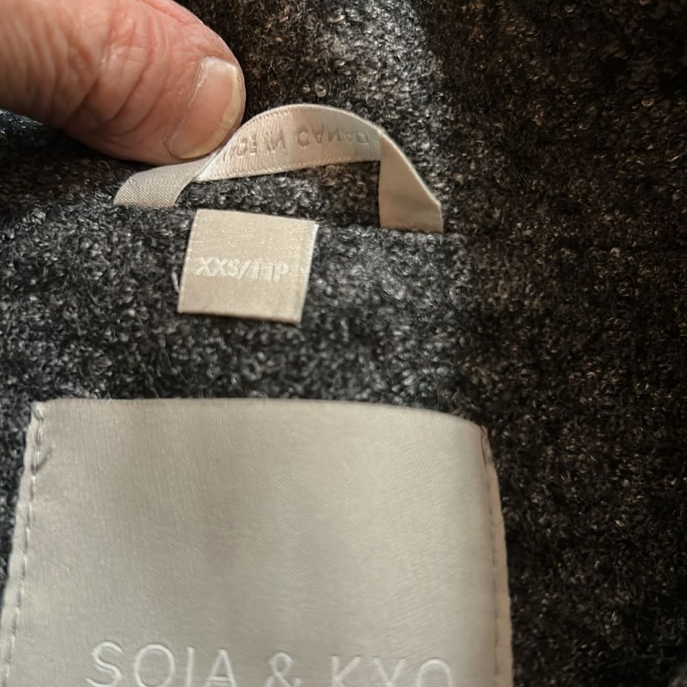 SOIA and KYO 'Reagan' Asymmetrical Bouclé  Jacket wool Charcoal Coat  XXS nwot - Picture 5 of 8